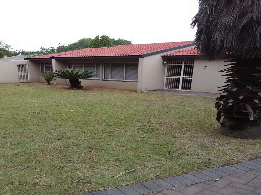 7 Bedroom Property for Sale in Sasolburg Ext 11 Free State